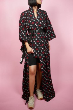 Čierne japonské kimono s červenými vzormi - UNI